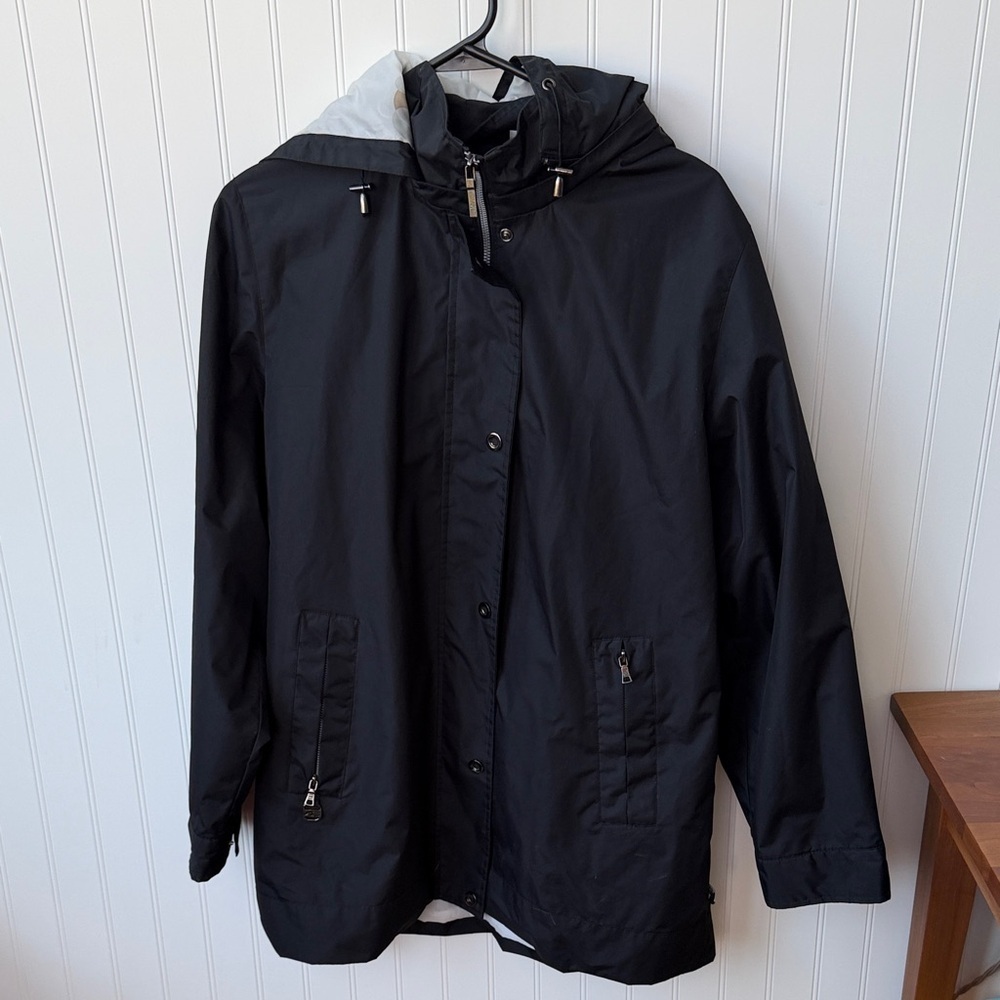 (325)Free Country Black Hooded Raincoat with Light Gray Lining
